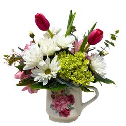 Mom's Blooms and Brew Bouquet