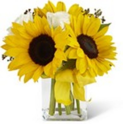 Perfect Sun Centerpiece from your local Clinton,TN florist, Knight's Flowers